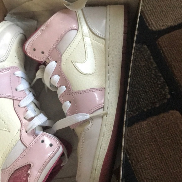 Jordan - Picture 2 of 2